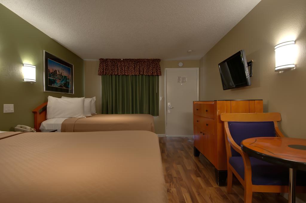 Vagabond Inn Bakersfield North Esterno foto